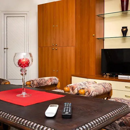 A Nostalgic Getaway In Plovdiv's Historic Quarter By Flat Mаnager Apartment *